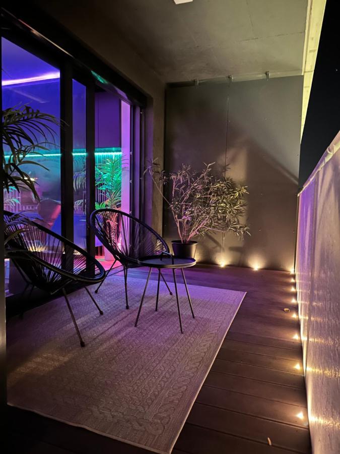 布拉迪斯拉发Skyline Elegance With Free Parking公寓 外观 照片